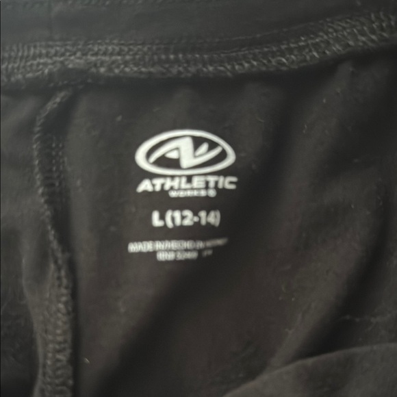 Athletic Works Black Leggings Streamlined Design 45 - Picture 5 of 6